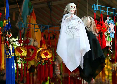 2 Market in Fengdu,  Ghost City