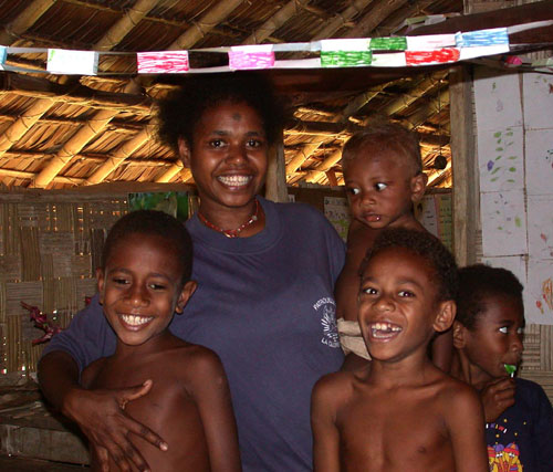 DSCN7614 Evelyn with some of her students