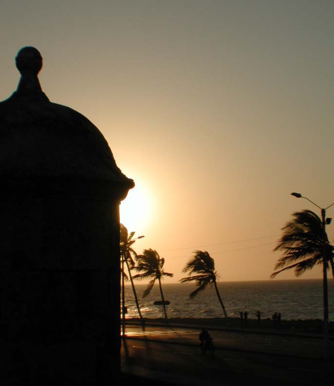 DSCN2056CastleandHighwayatSunset