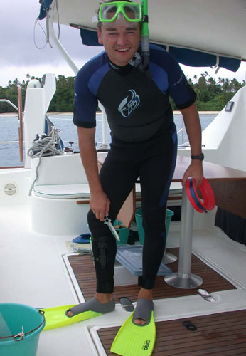 DSCN5157 Helmut Ready for Underwater Fishing