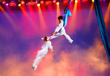 18 Swinging by her Neck