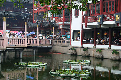 07 The Wu Temple Grounds