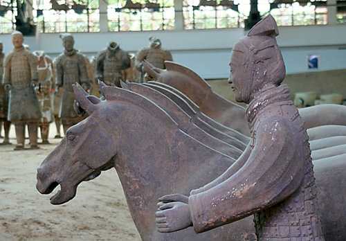 10  Horses with lone soldier