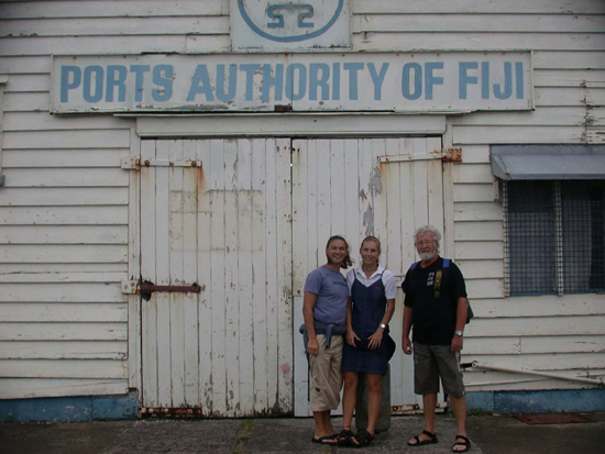 DSCN5228_Levuka_Port_Author