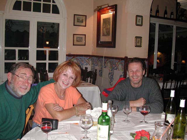 DinnerinEstartitDSCN1077