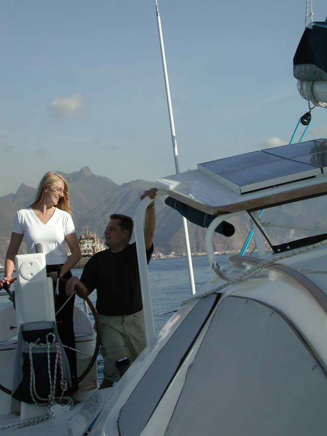 MariaandGeorgeLeavingTenerifeDSCN1289