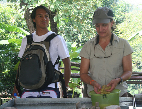 IMG_6054 Making elephant dung paper, Karen & James