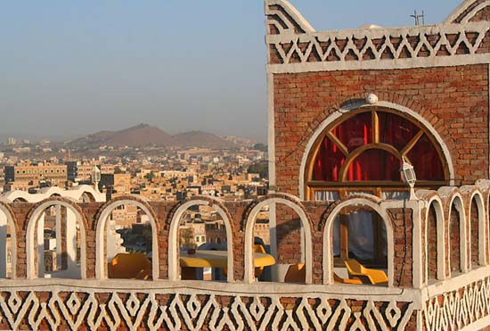 06 Another hotel rooftop