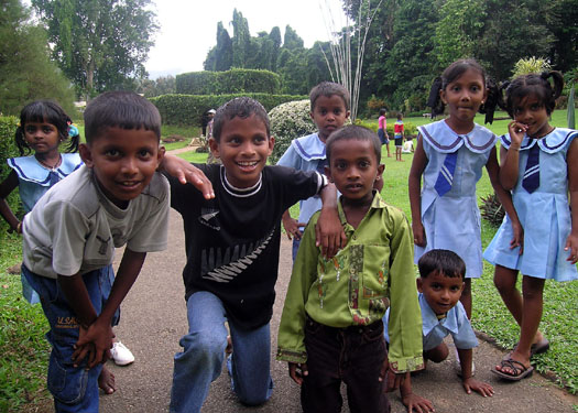 DSCN0092 Sri Lankan Children at the Park
