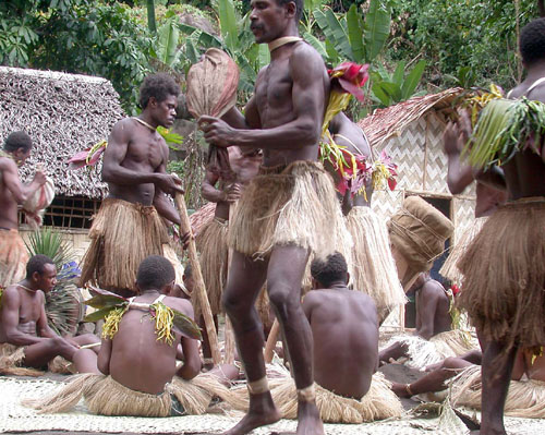 14 Male Kastom Dance